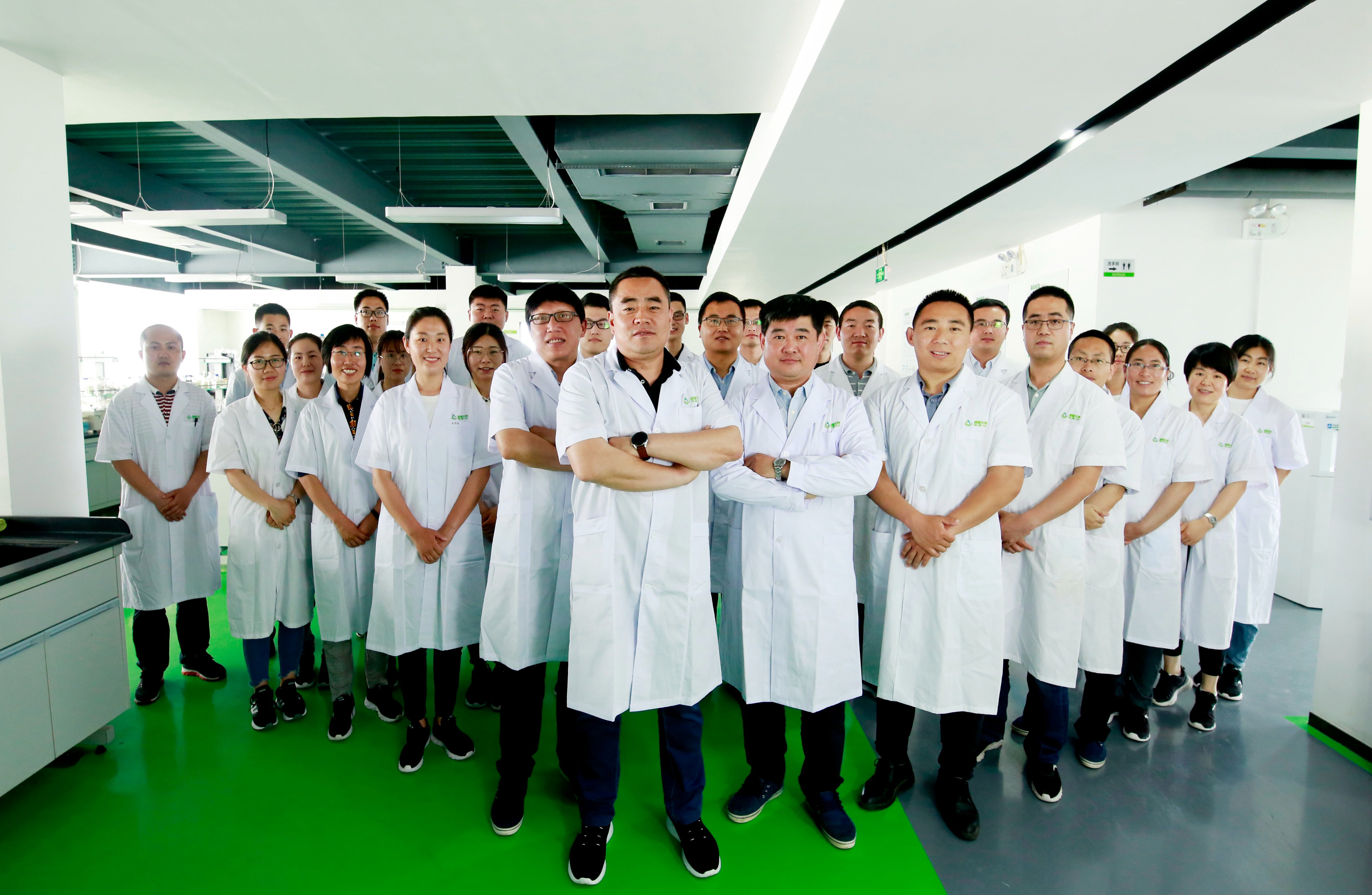 1611729066362849.jpg 技術(shù)團(tuán)隊(duì)_副本_副本.jpg